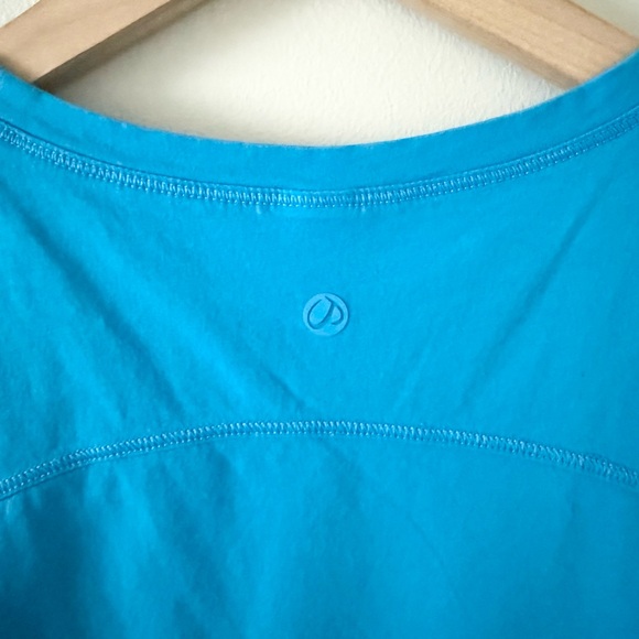 CRZ Yoga Athletic Tank with Side Knot Detail in Blue Size S - Picture 4 of 5